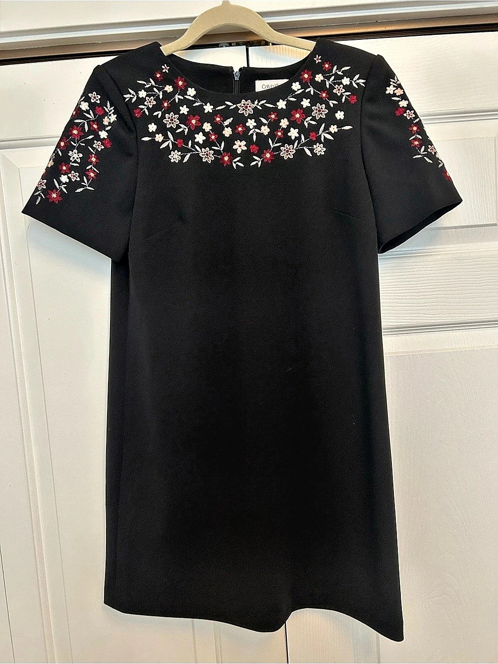 Calvin Klein Floral Embroidered Mini Dress Size 8P Like New